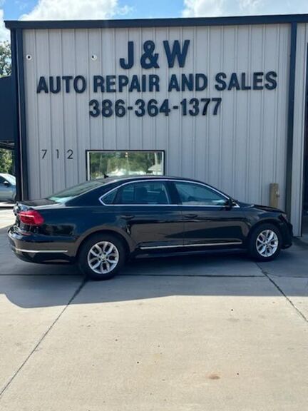 2016 VOLKSWAGEN Passat
