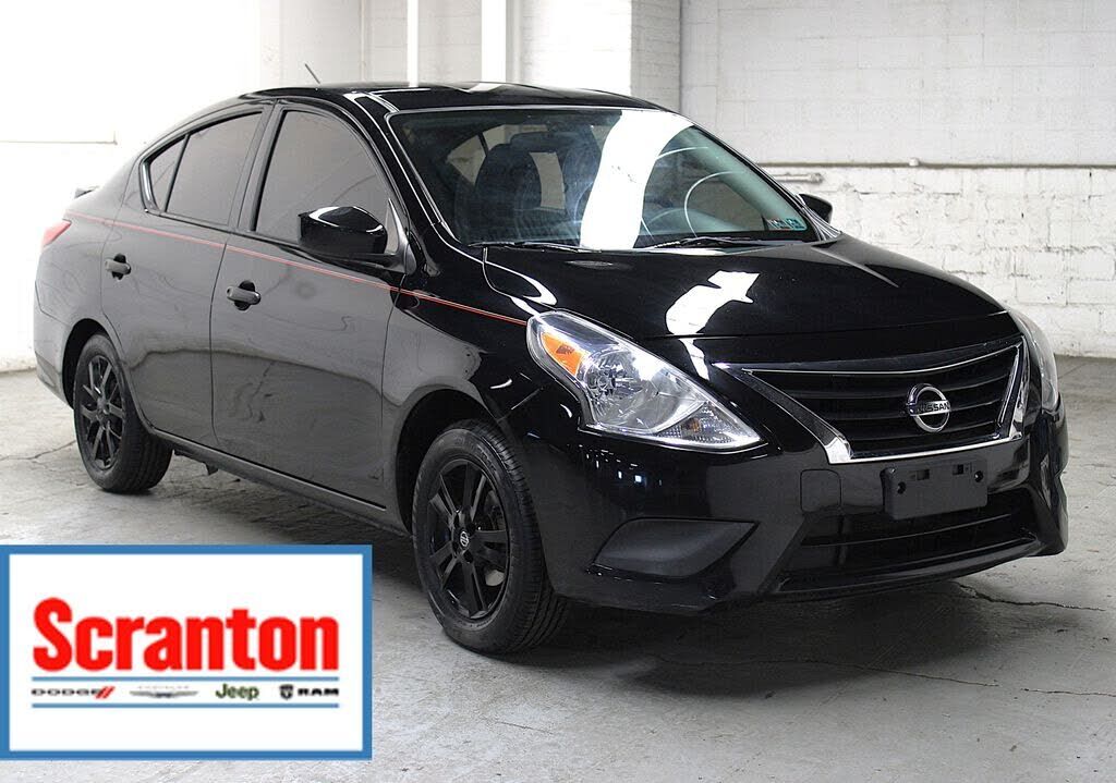 2019 NISSAN Versa