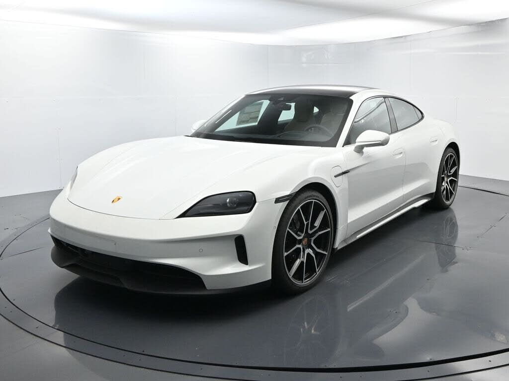 2025 PORSCHE Taycan