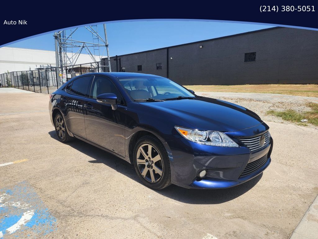 2013 LEXUS ES