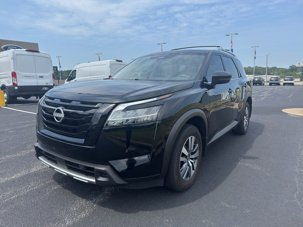 2024 NISSAN Pathfinder