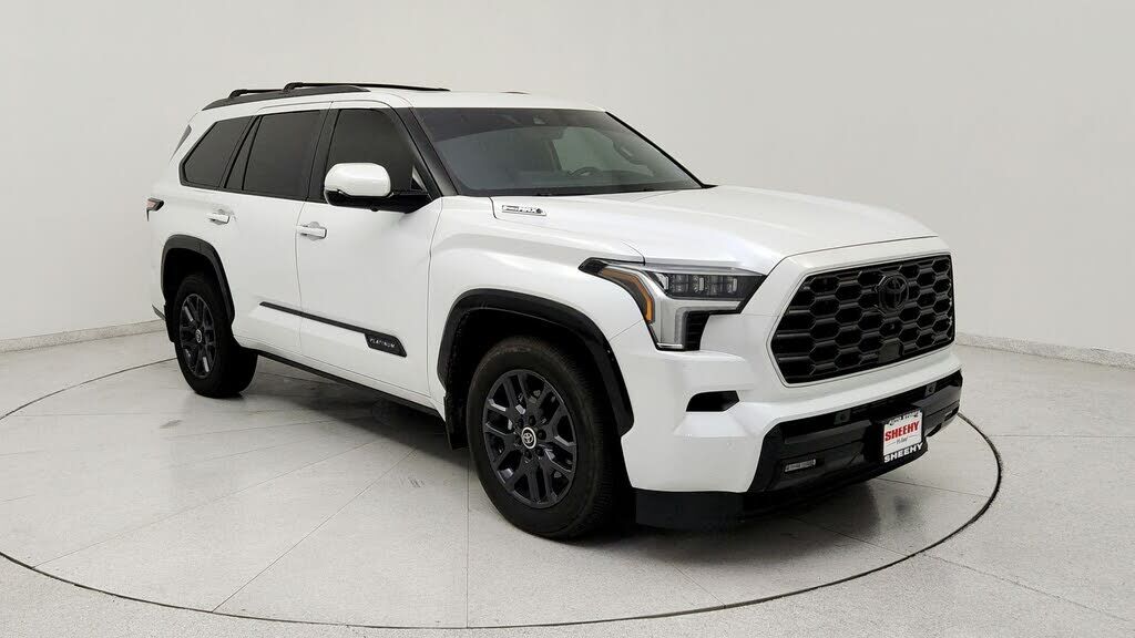 2024 TOYOTA Sequoia