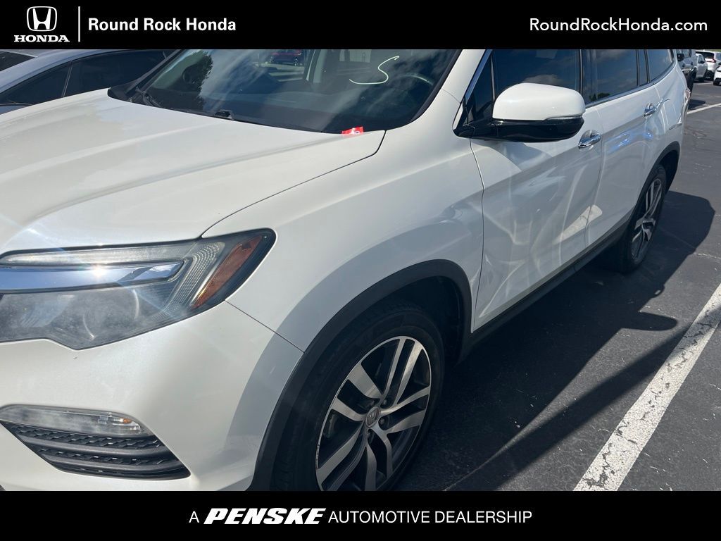 2017 HONDA Pilot