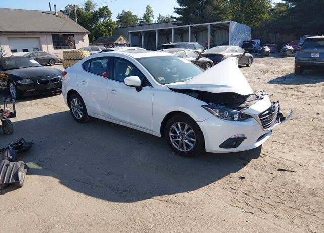 2016 MAZDA Mazda3
