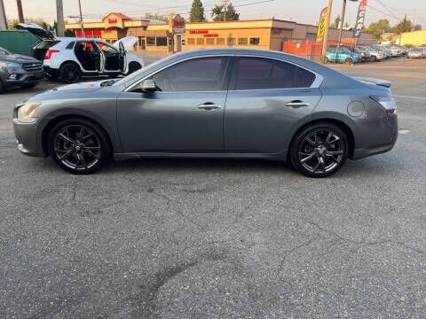 2014 NISSAN Maxima