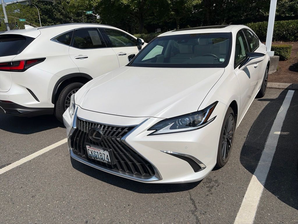 2024 LEXUS ES
