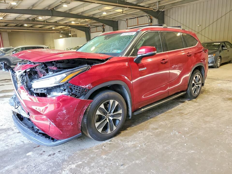 2020 TOYOTA Highlander
