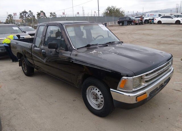 1989 TOYOTA Pick-Up