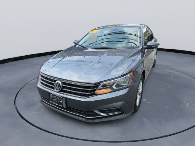 2016 VOLKSWAGEN Passat