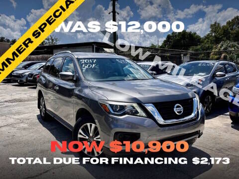 2017 NISSAN Pathfinder