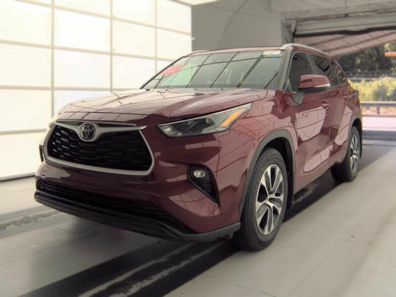 2024 TOYOTA Highlander