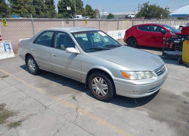2001 TOYOTA Camry