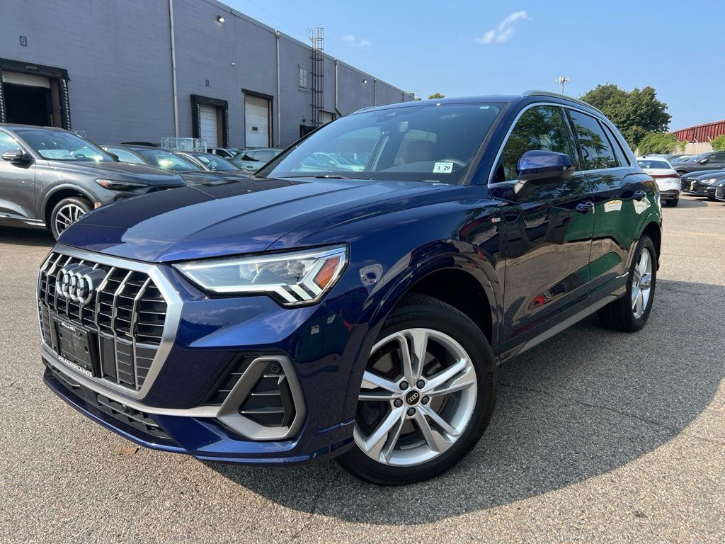 2024 AUDI Q3