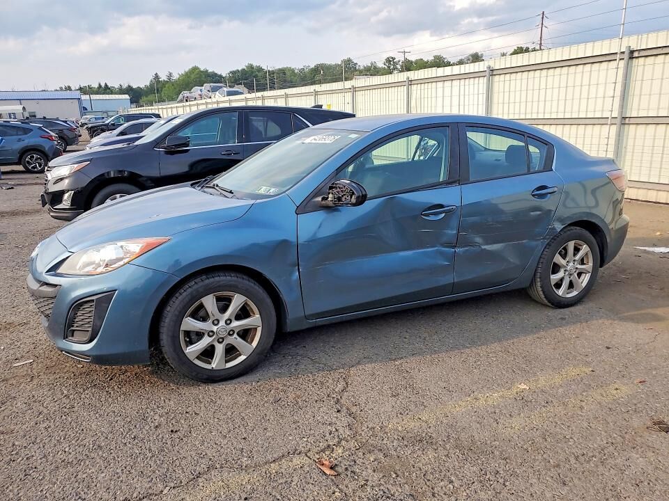 2011 MAZDA Mazda3