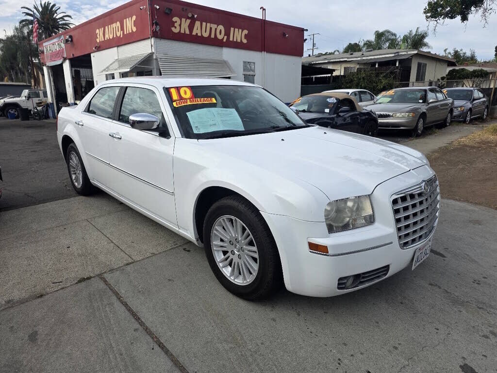 2010 CHRYSLER 300