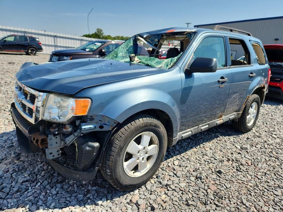 2011 FORD Escape
