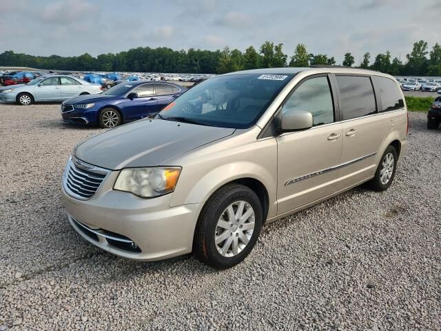 2015 CHRYSLER Town and Country