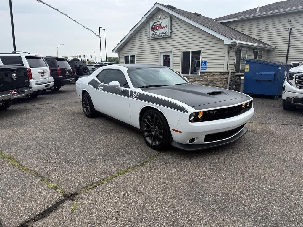 2022 DODGE Challenger