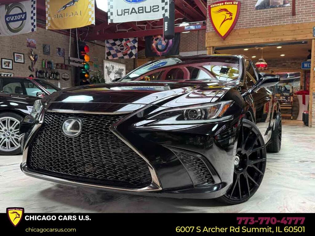 2019 LEXUS ES