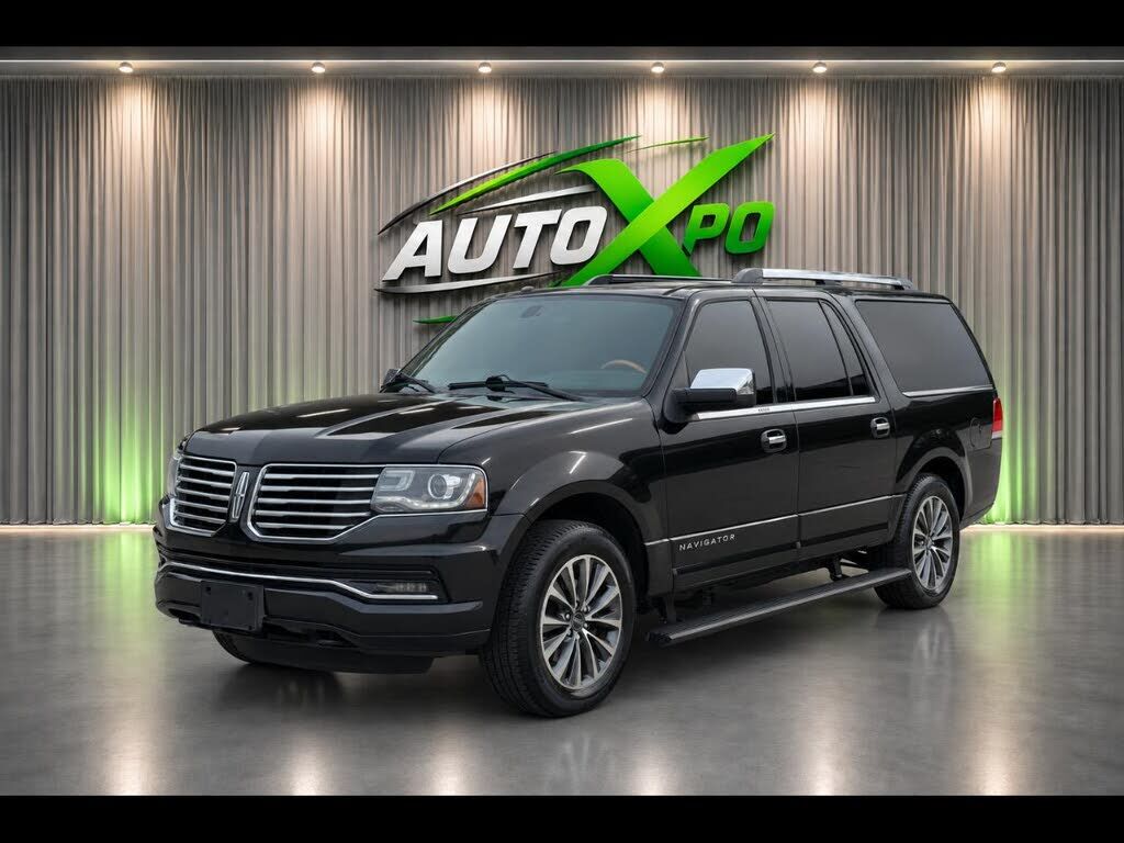 2017 LINCOLN Navigator L