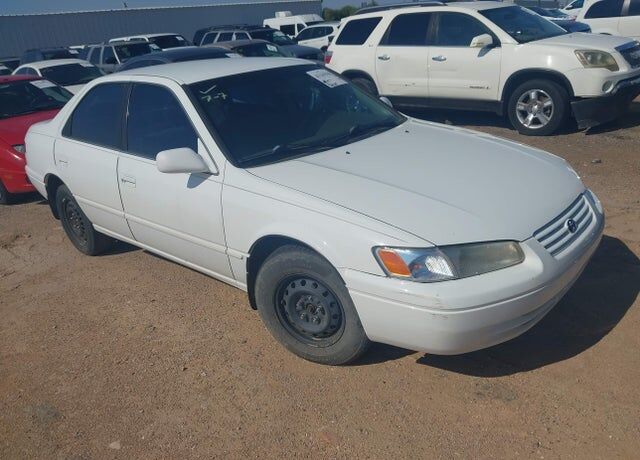 1999 TOYOTA Camry