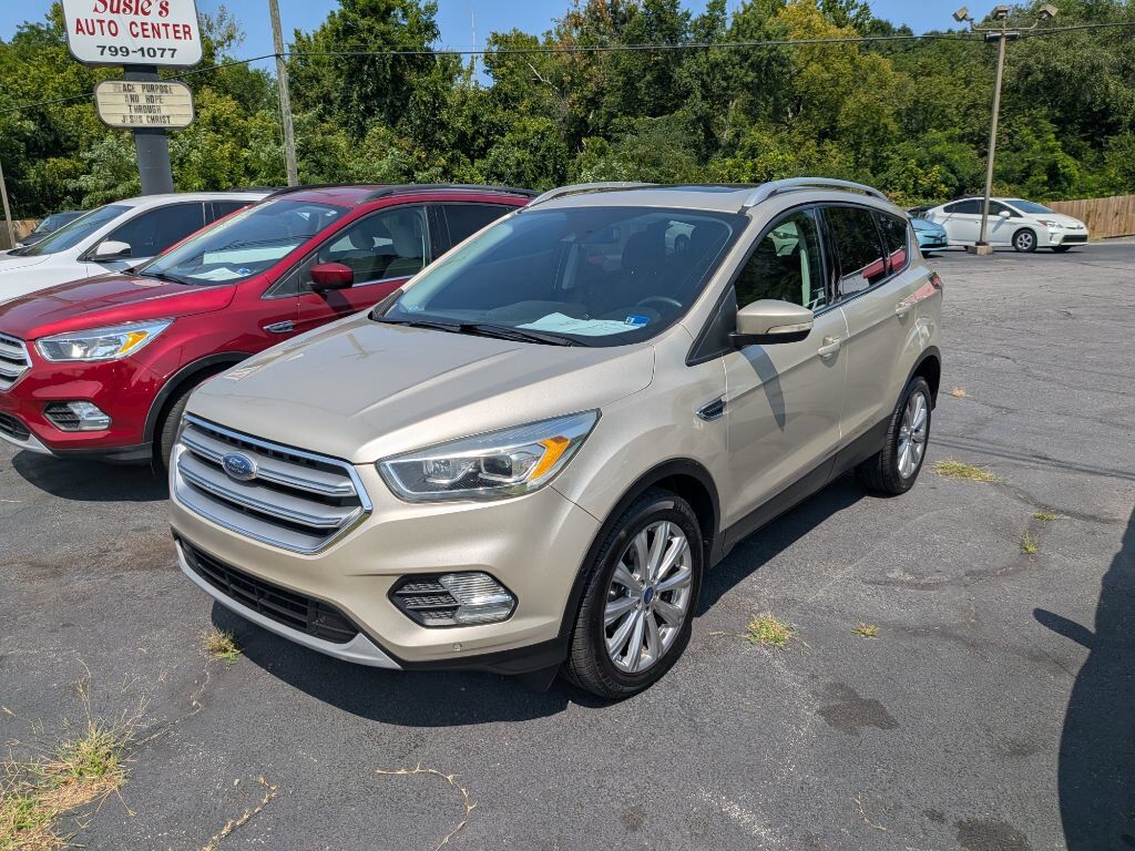 2017 FORD Escape