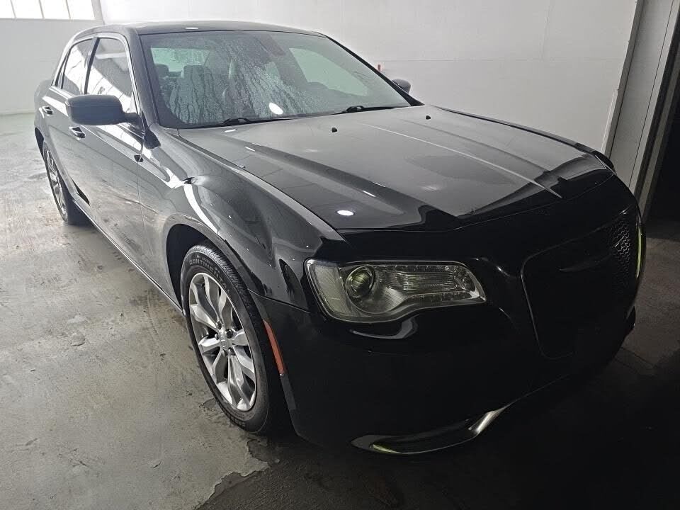 2016 CHRYSLER 300