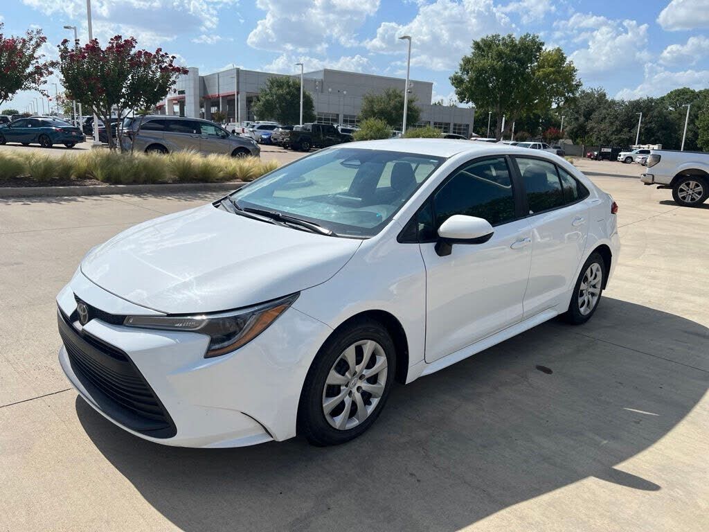 2024 TOYOTA Corolla