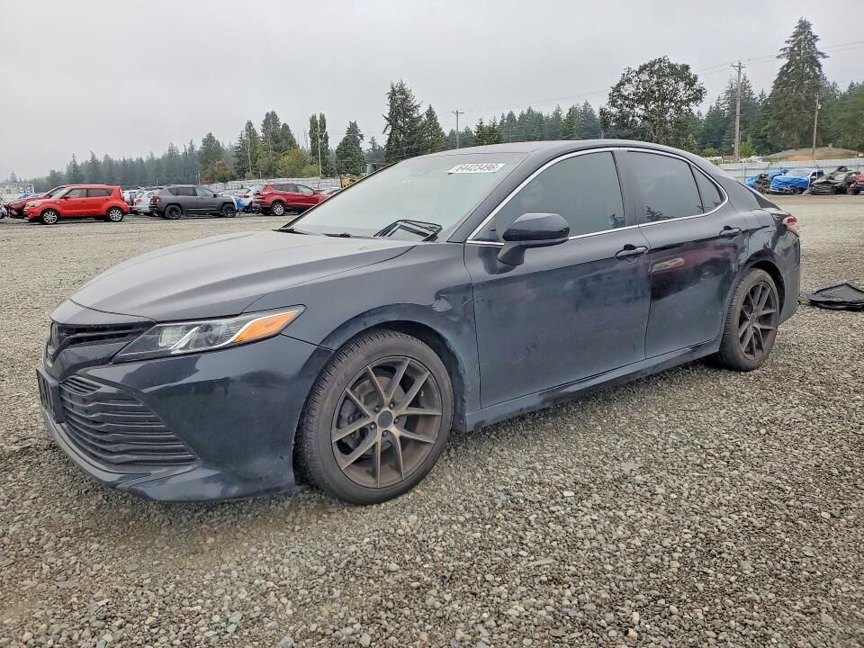 2018 TOYOTA Camry