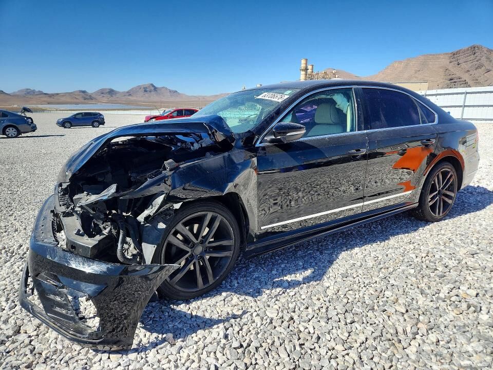 2016 VOLKSWAGEN Passat