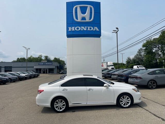 2011 LEXUS ES