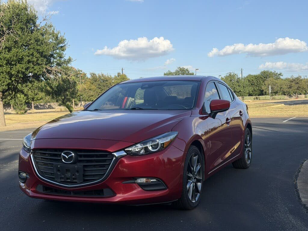2018 MAZDA Mazda3