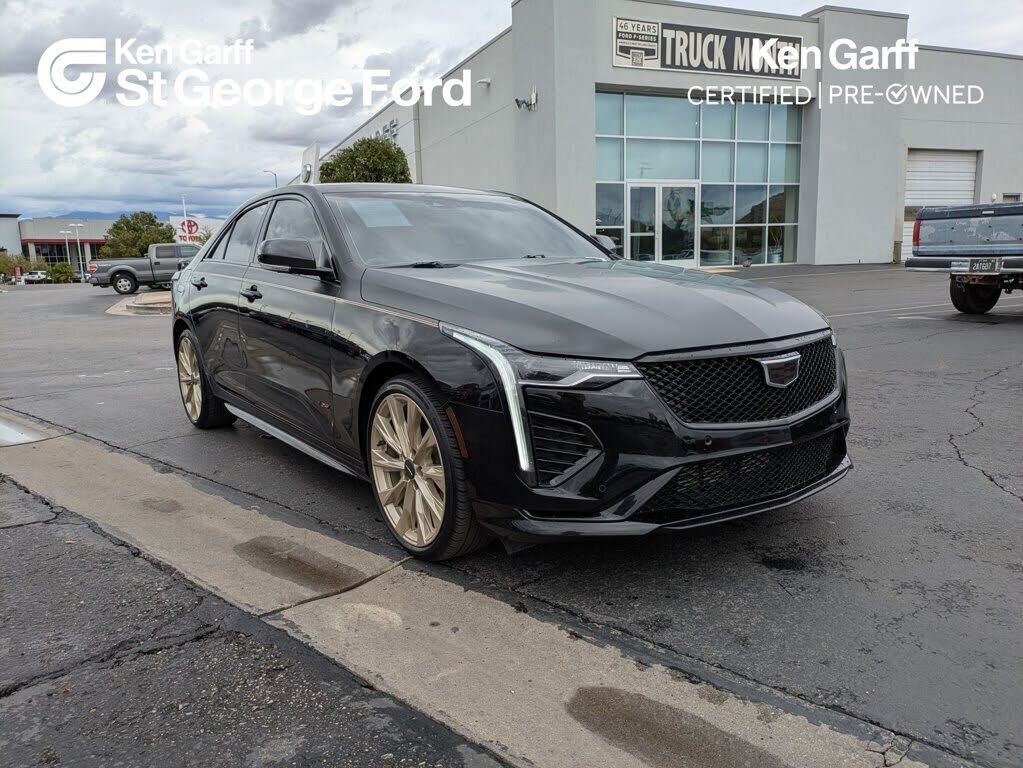 2024 CADILLAC CT4