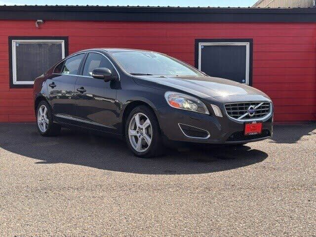 2013 VOLVO S60