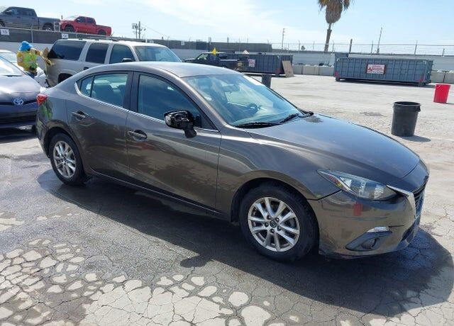 2015 MAZDA Mazda3
