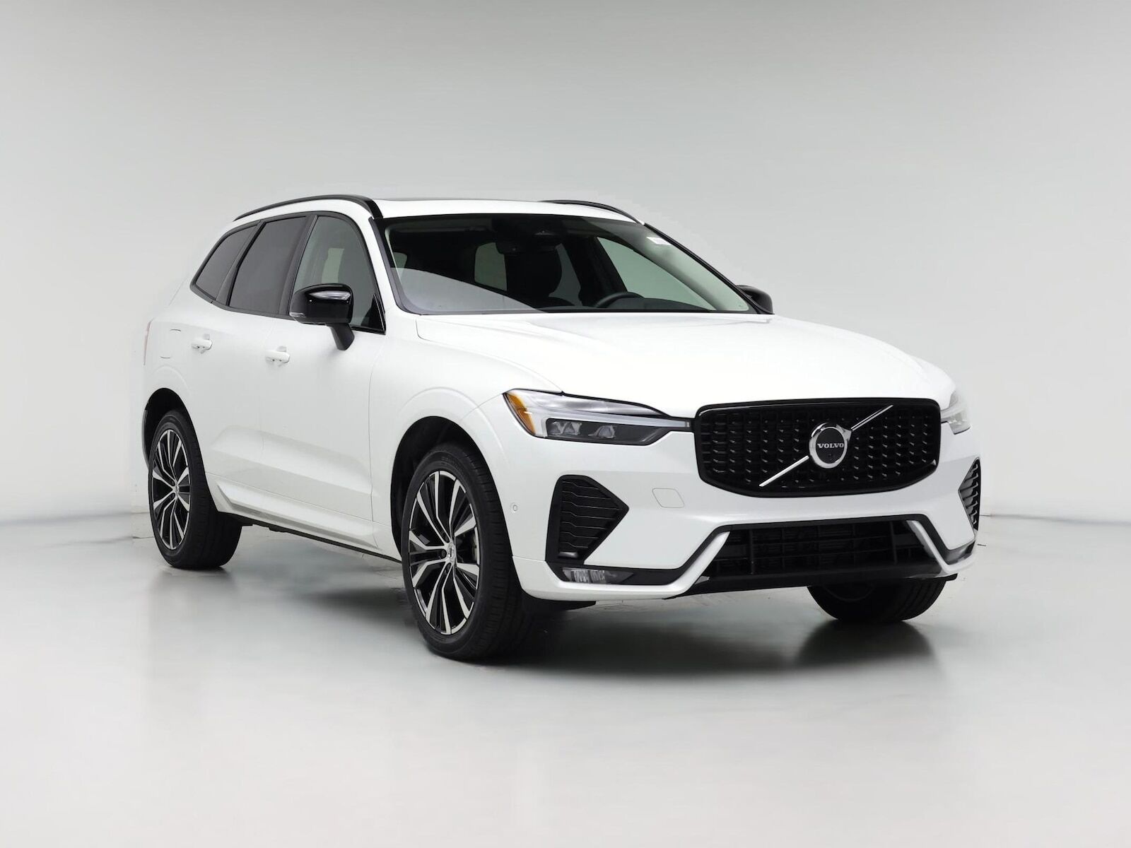2025 VOLVO XC60