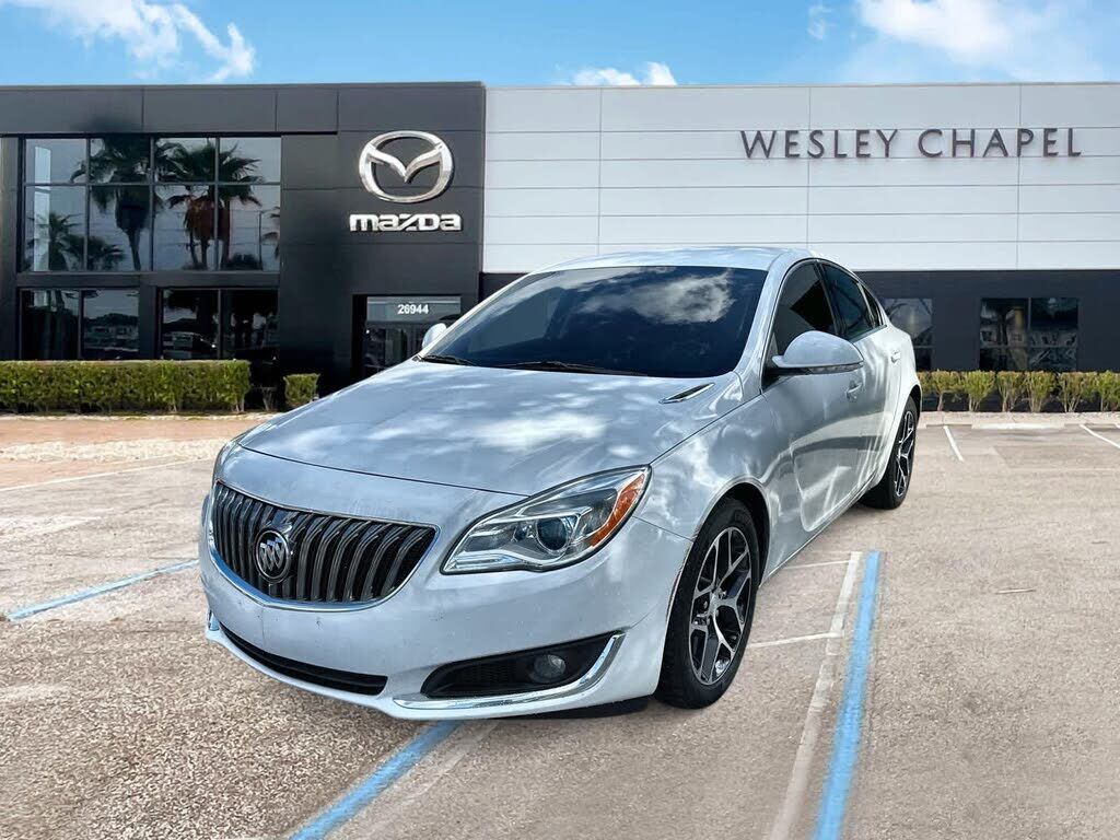 2017 BUICK Regal