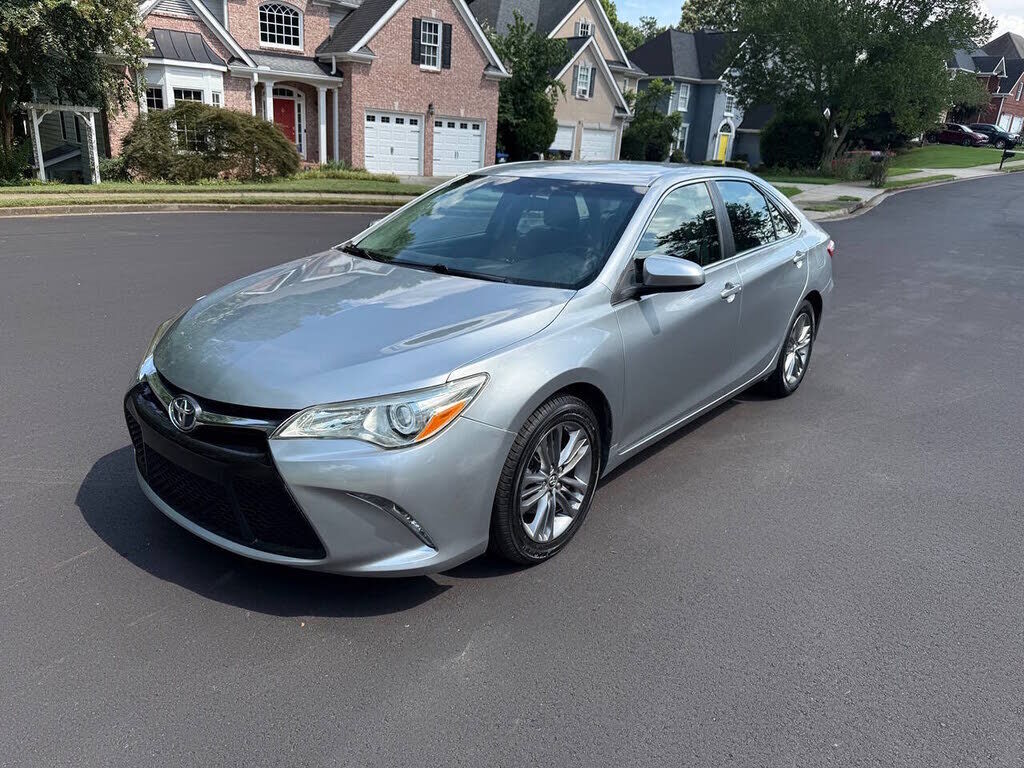 2016 TOYOTA Camry