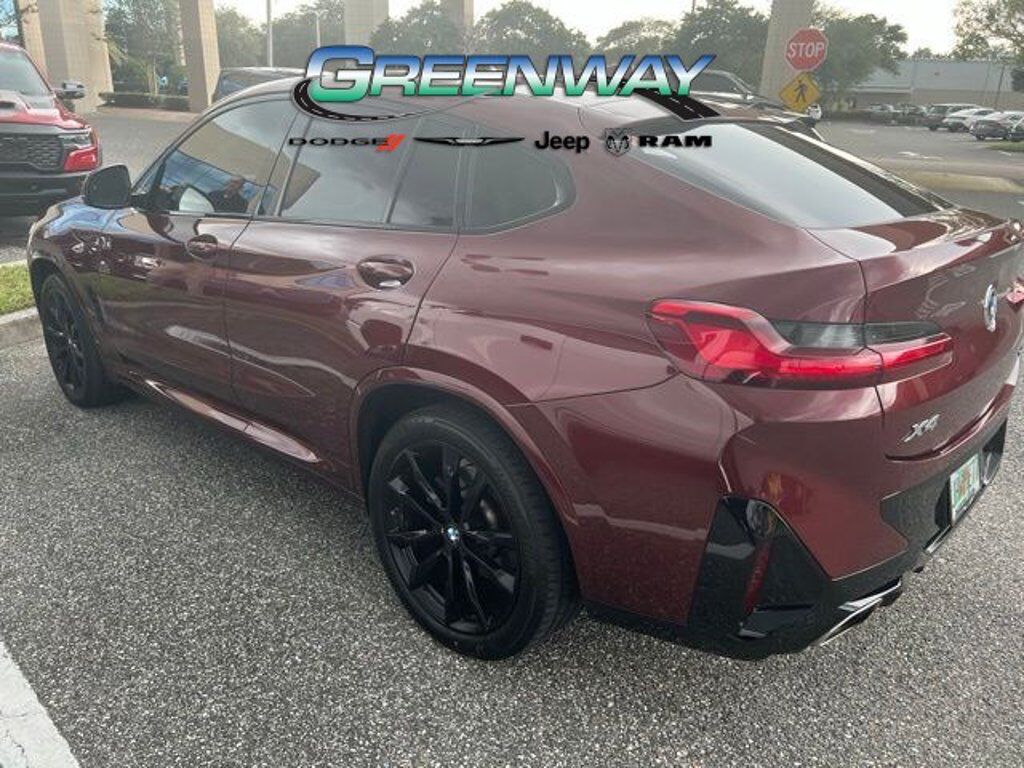 2022 BMW X4