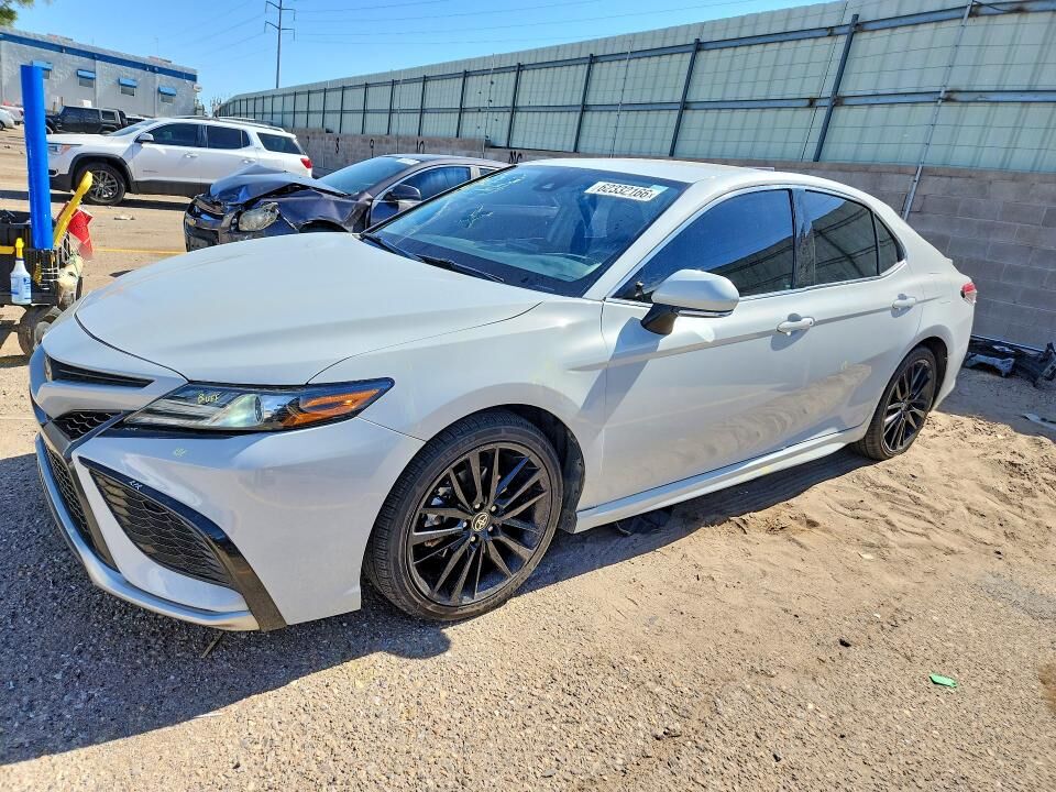 2023 TOYOTA Camry