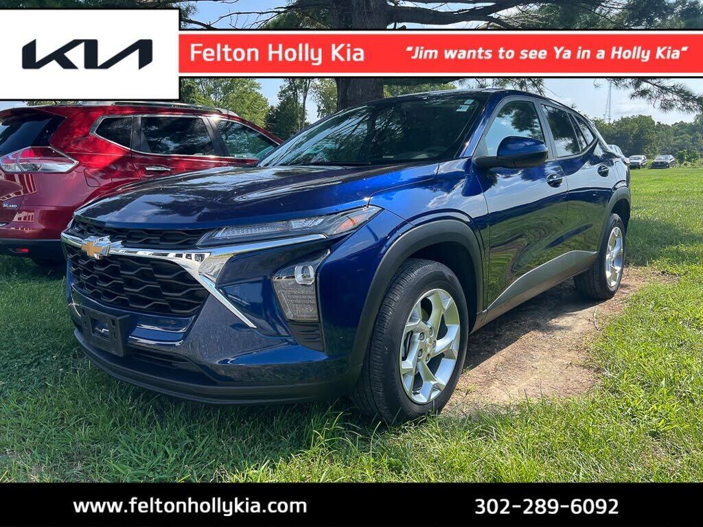 2024 CHEVROLET Trax