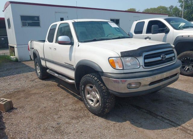 2002 TOYOTA Tundra