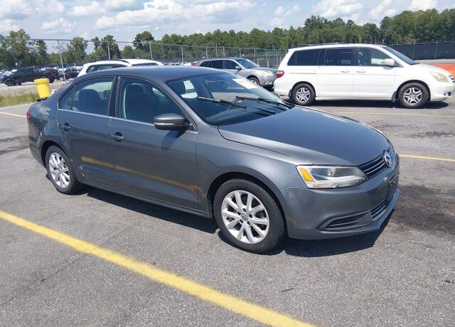 2013 VOLKSWAGEN Jetta