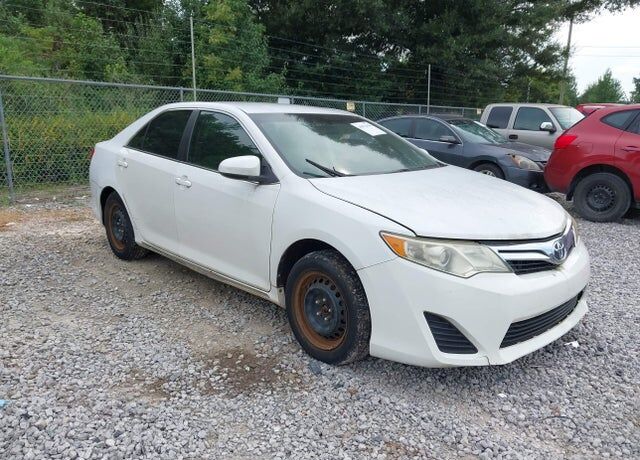 2013 TOYOTA Camry