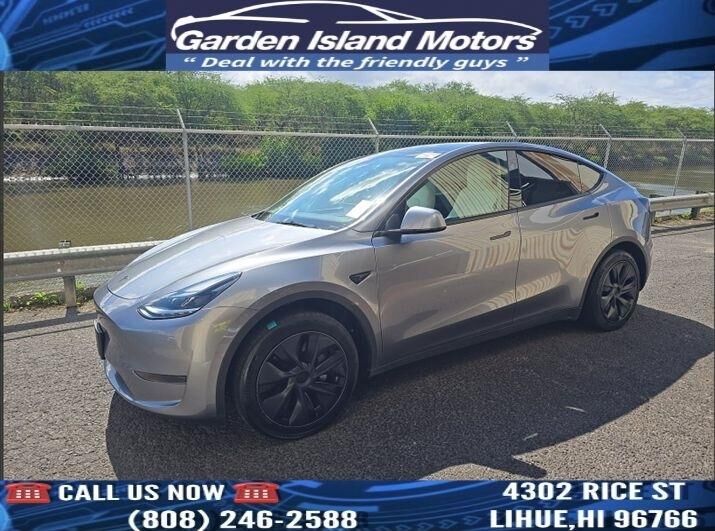 2025 TESLA Model Y