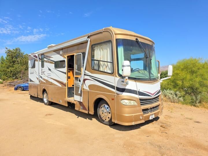 2004 FORD Motorhome Chassis