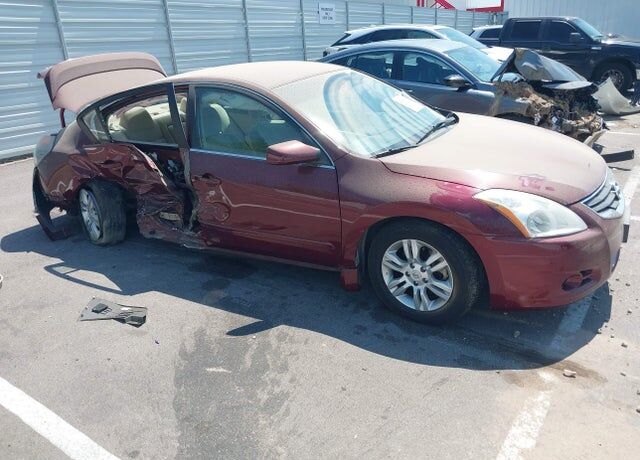 2012 NISSAN Altima