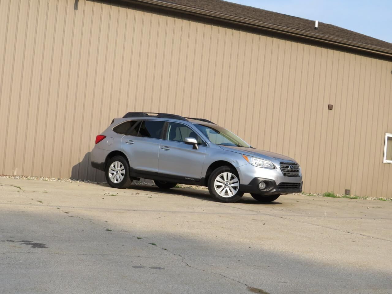 2017 SUBARU Outback