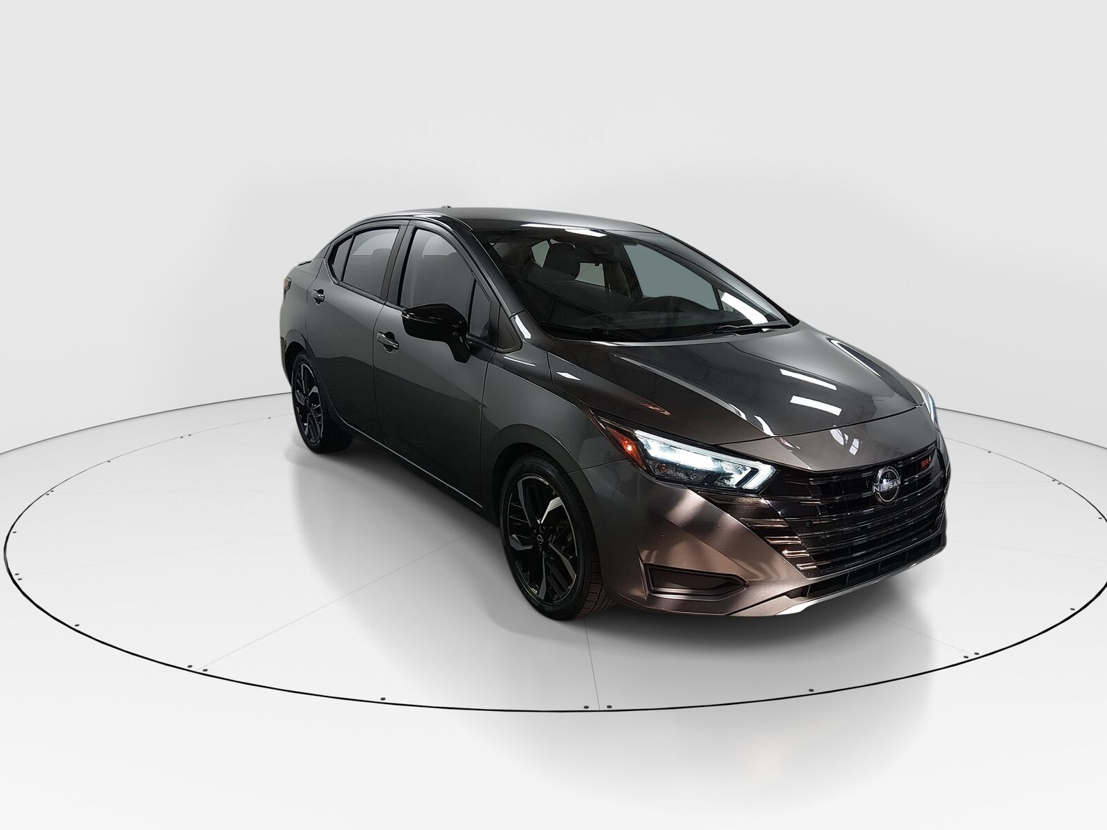 2024 NISSAN Versa