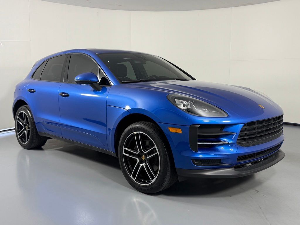 2020 PORSCHE Macan